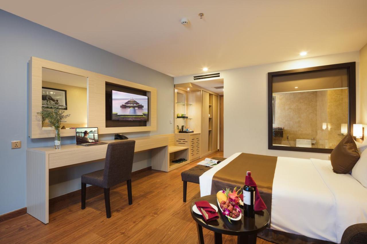 Sao Viet Khách sạn 4*