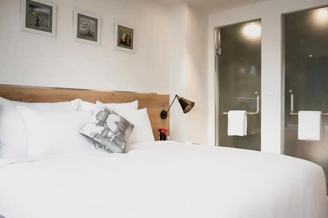 Khách sạn C Hotel- đề Thám Bùi Viện Walking Street 3*