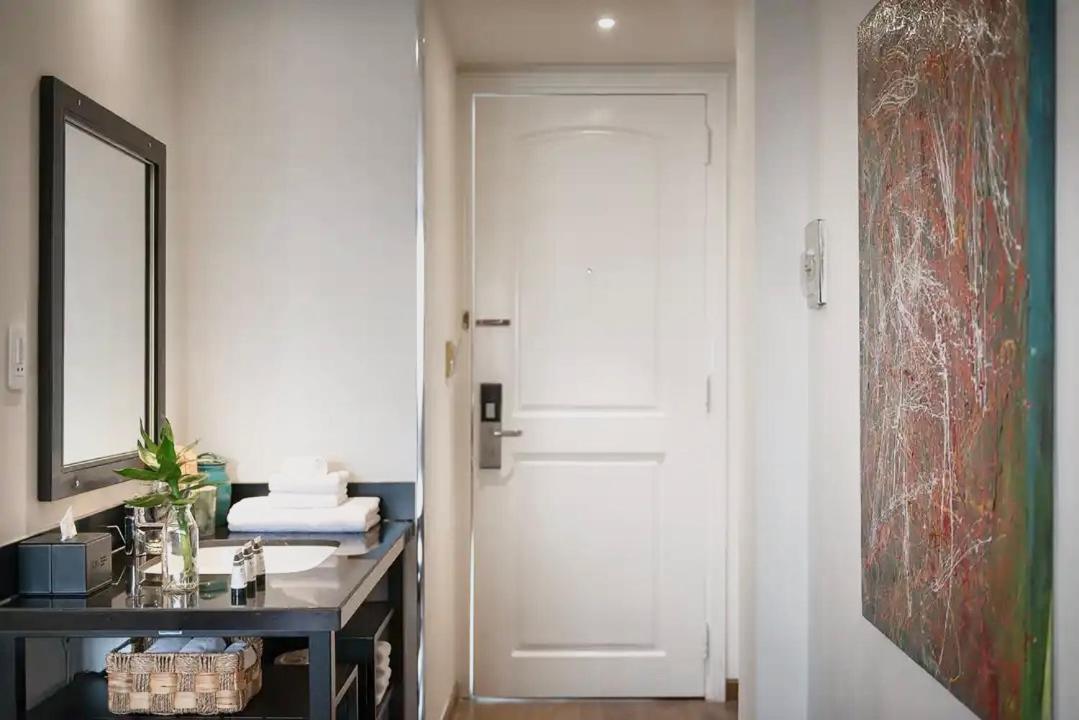 C Hotel- đề Thám Bùi Viện Walking Street Khách sạn