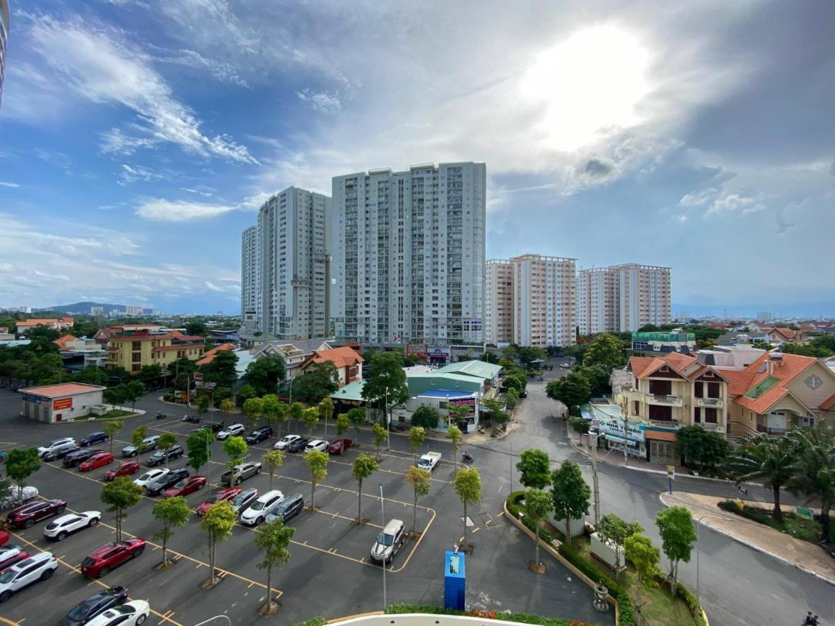 Hoa Sua Hotel *