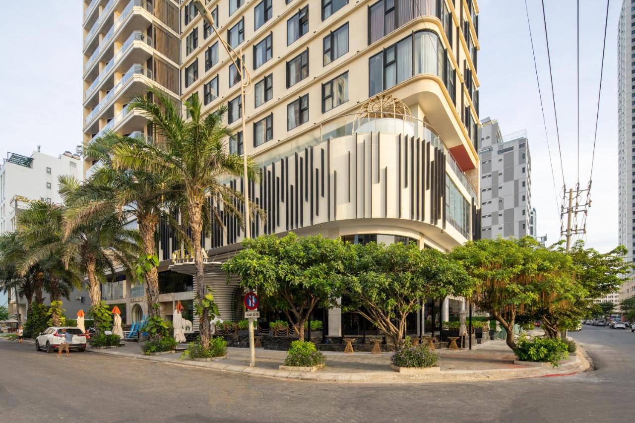 Cicilia & Powered By Aston Hotel