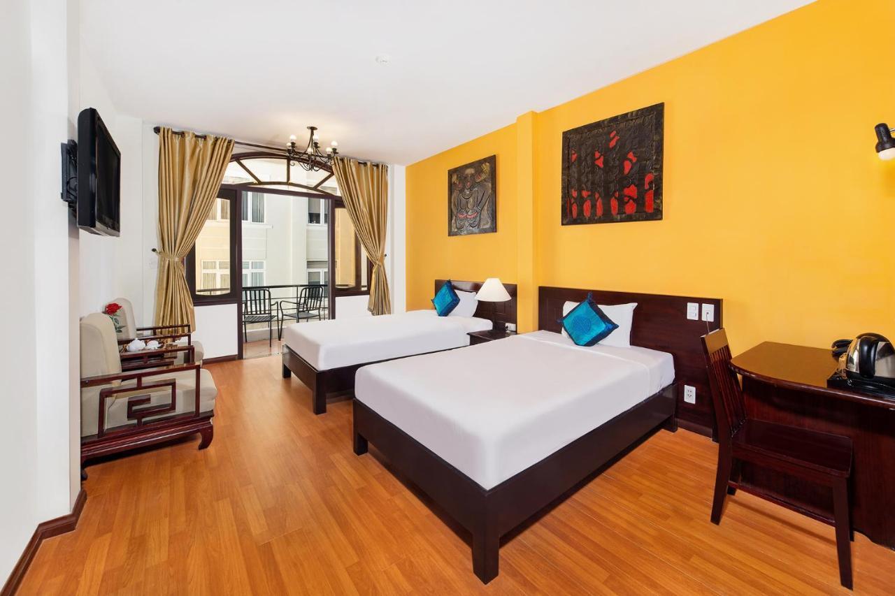 Gold Coast Khách sạn