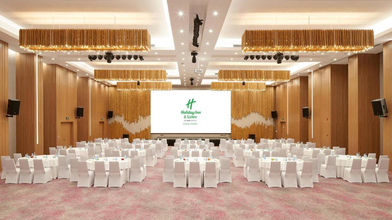 & Saigon Airport By Ihg Hotel 5*