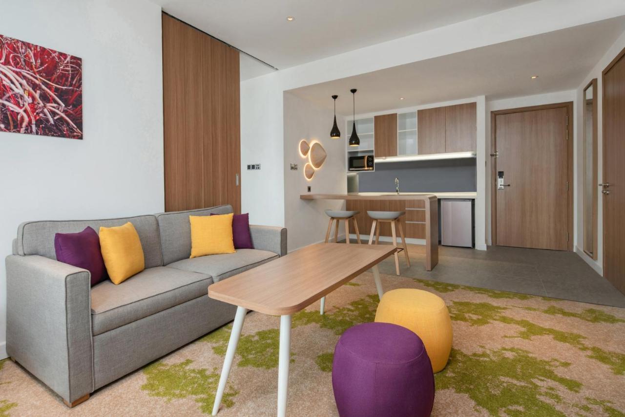 Hotel & Saigon Airport By Ihg Ho Chi Minh City
