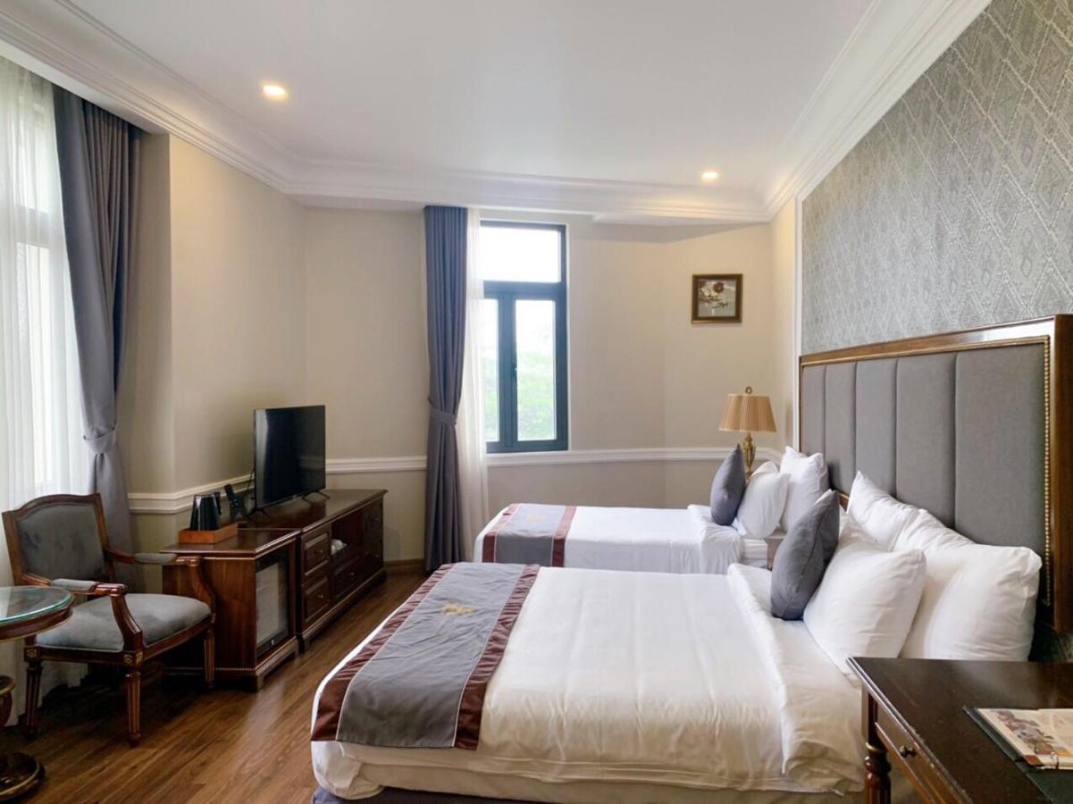 Avs Hotel 4*
