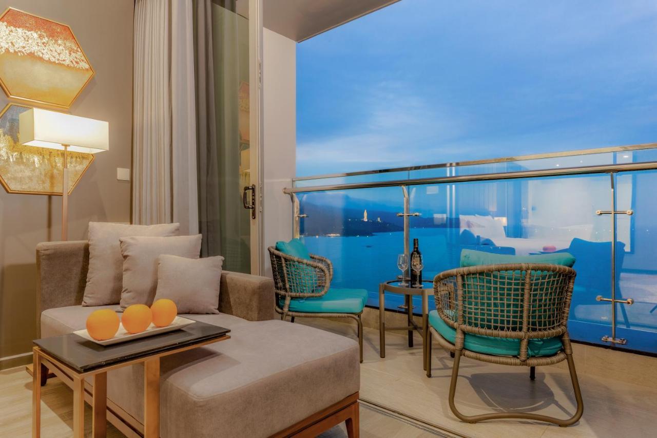 Le Sands Oceanfront 4* Da Nang