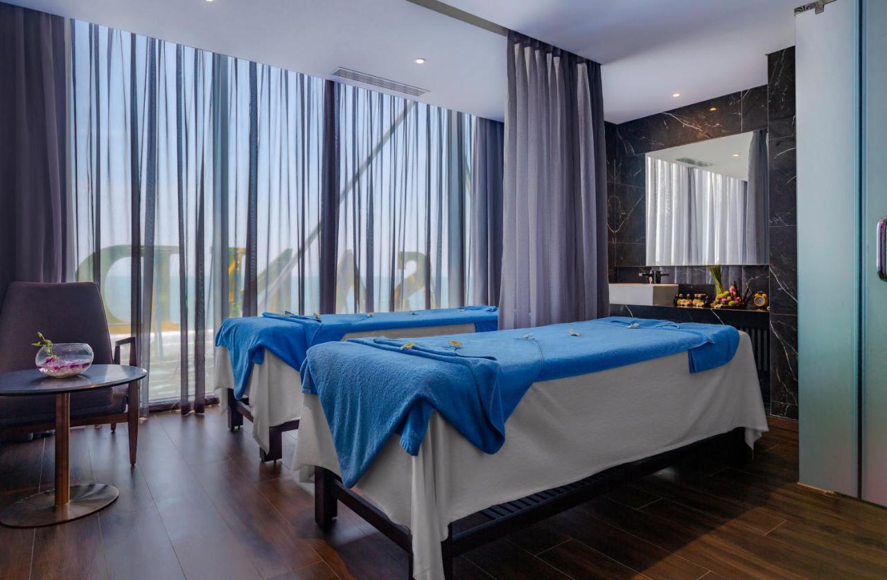 Le Sands Oceanfront