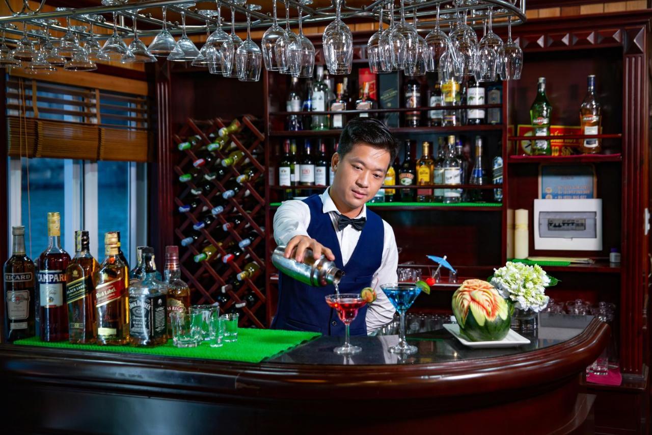 Lavender Elegance Cruises  Hạ Long
