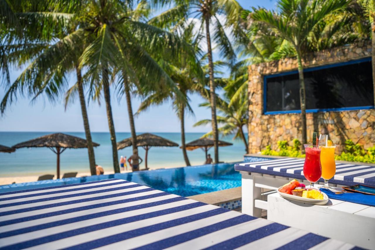 L'azure And Resort