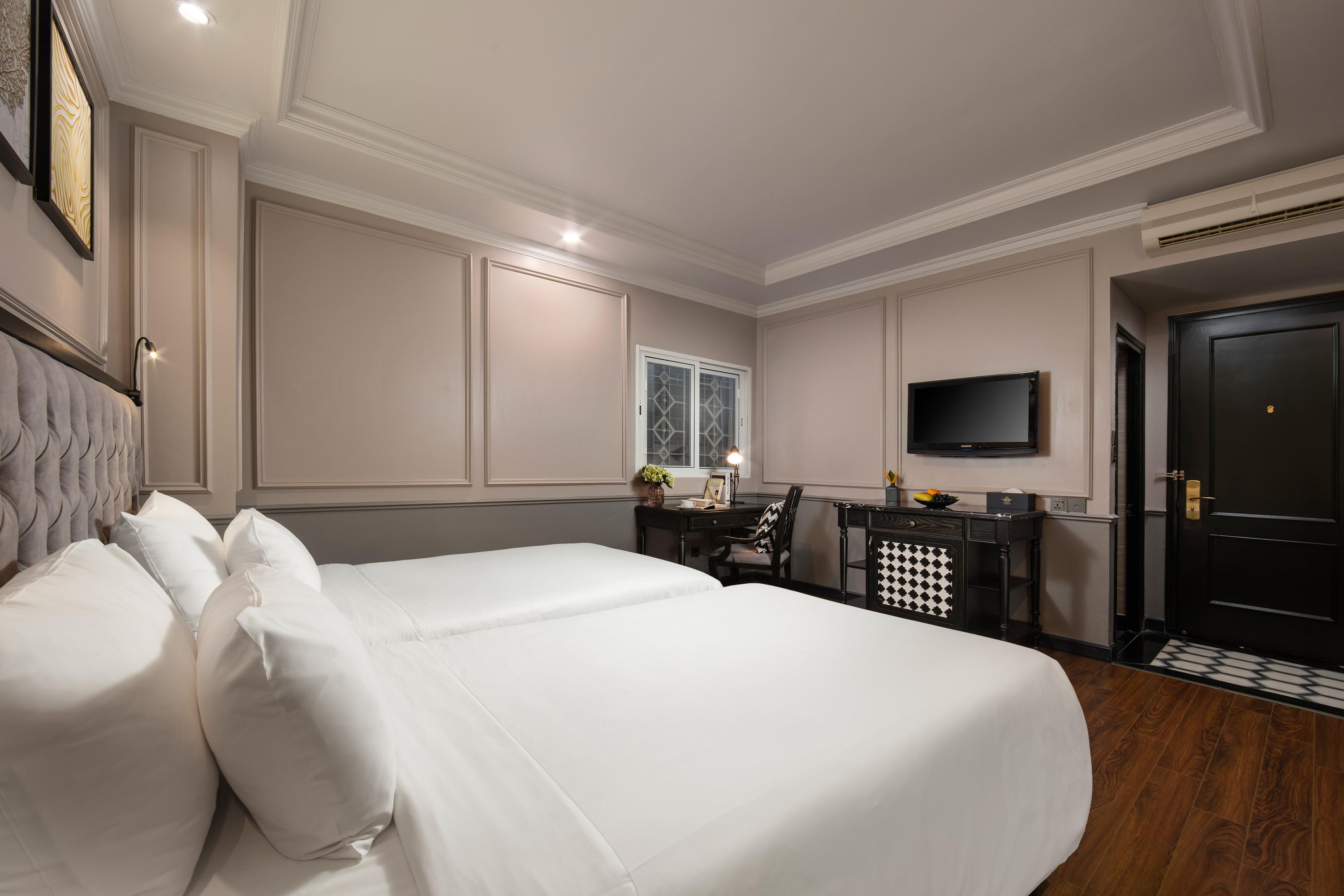 Khách sạn Khách Sạn&spa Imperial 4*