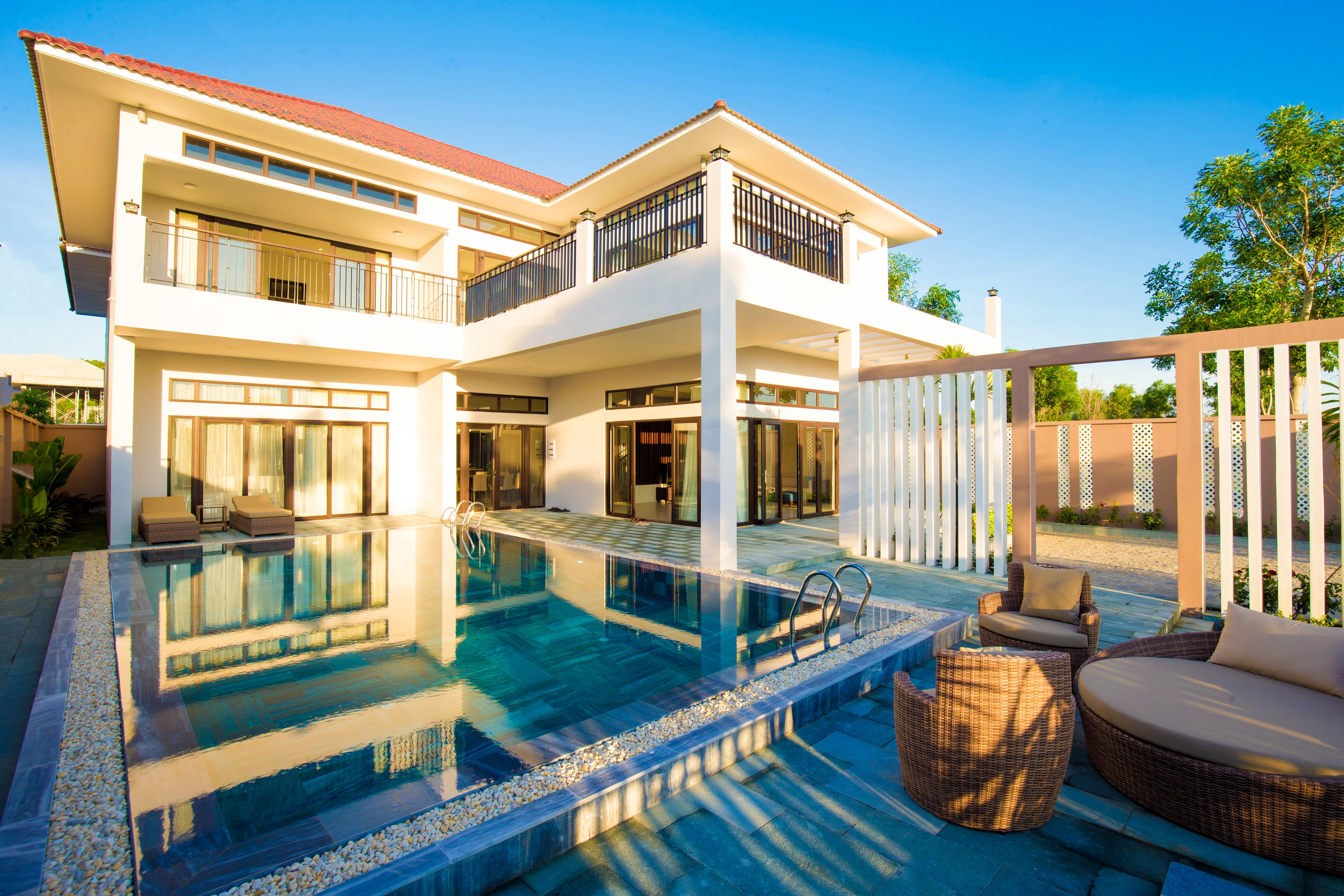 Resort Mercury & 4*