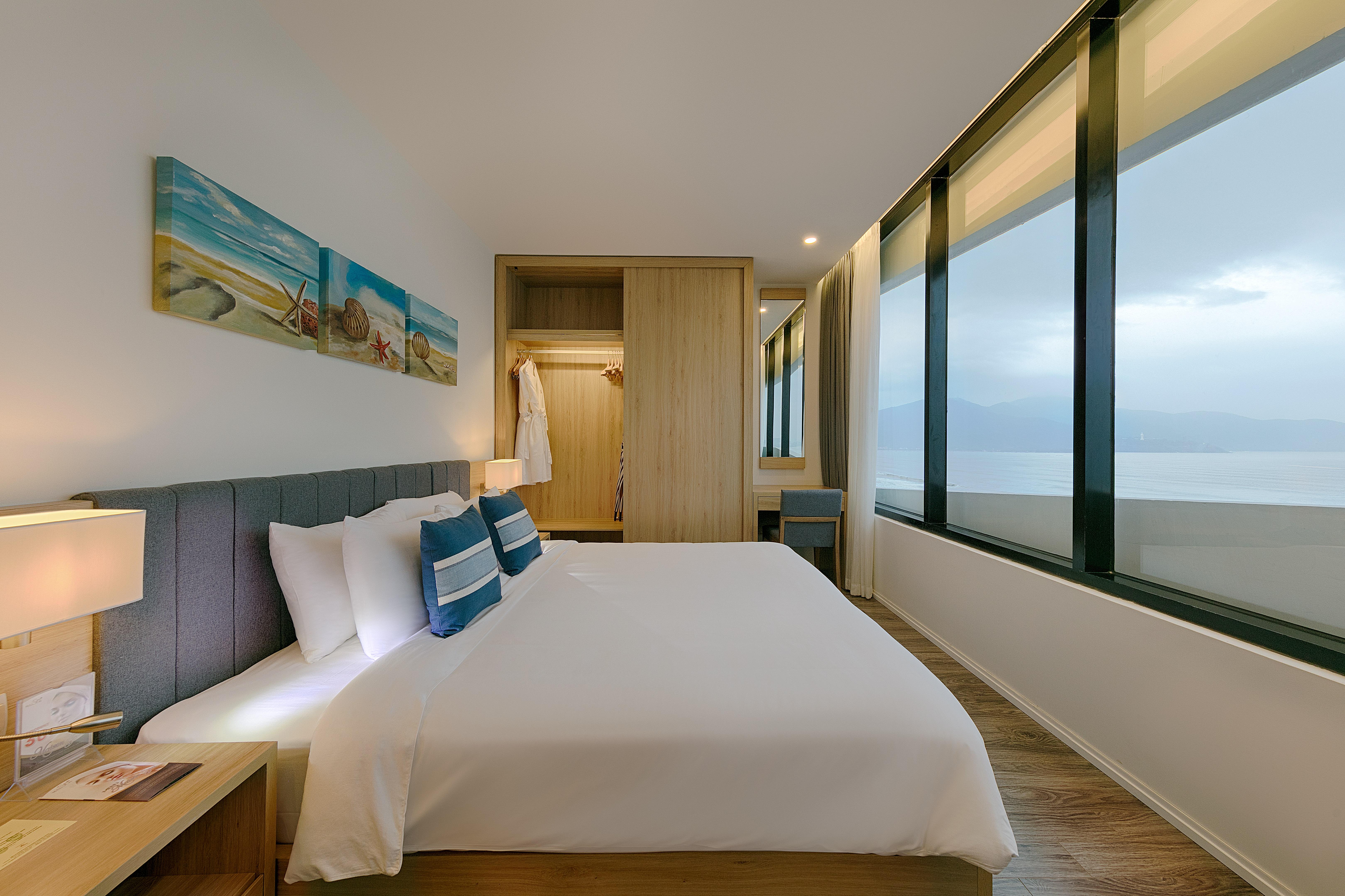 Belle Maison Parosand -managed By H&k Hospitality Hotel