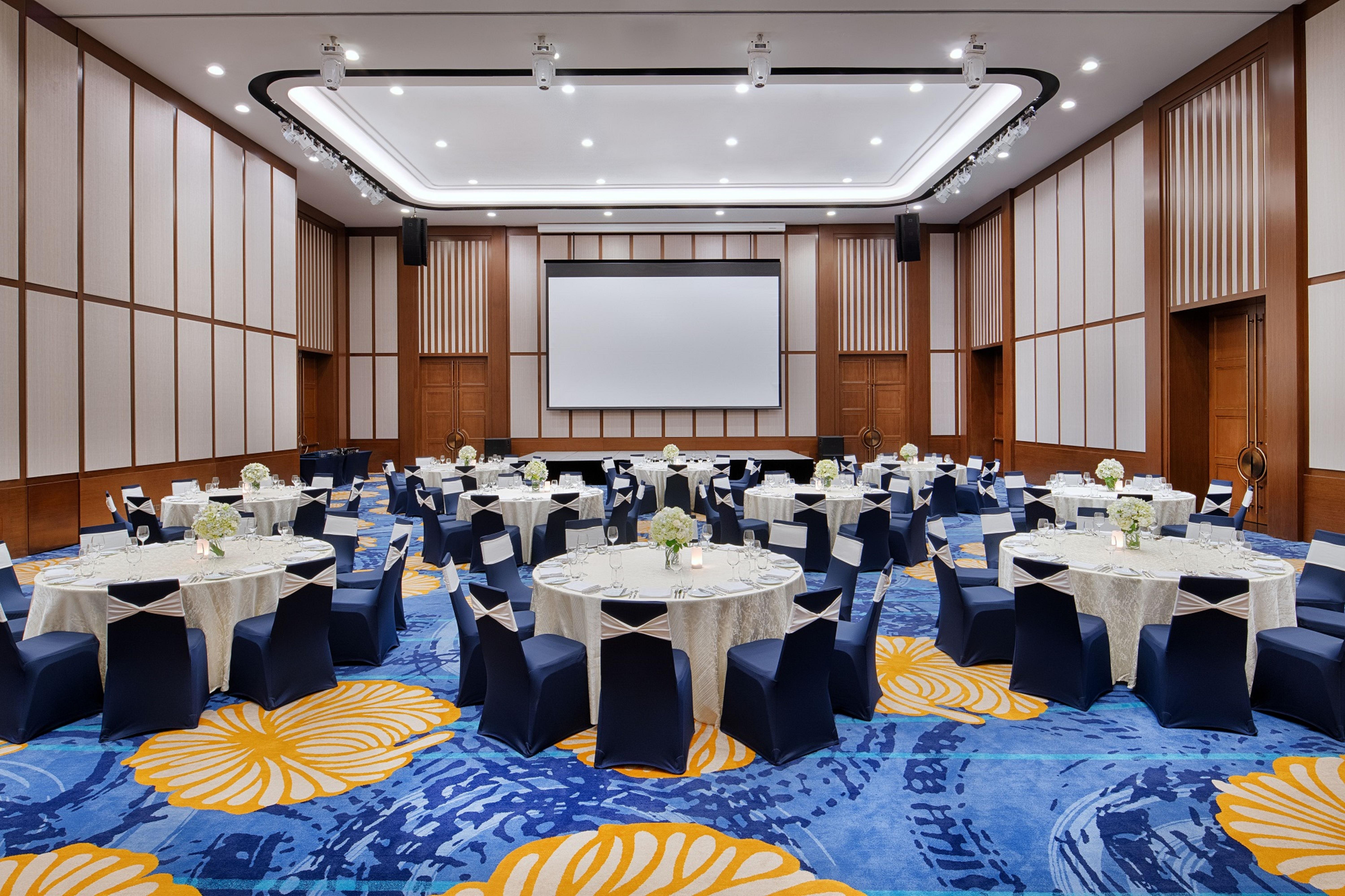 Khách sạn Four Points By Sheraton 5*