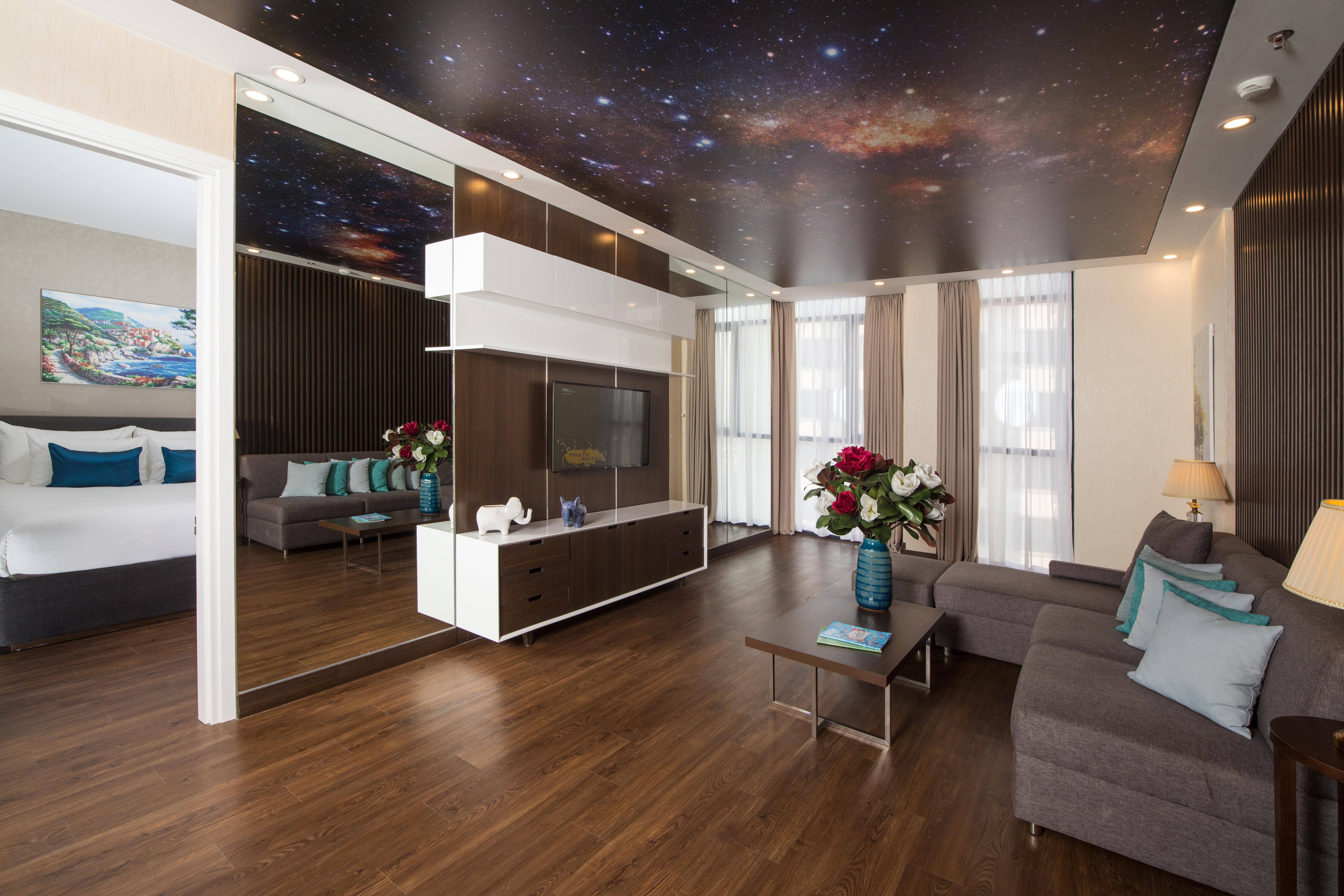Haian & Hotel 4*