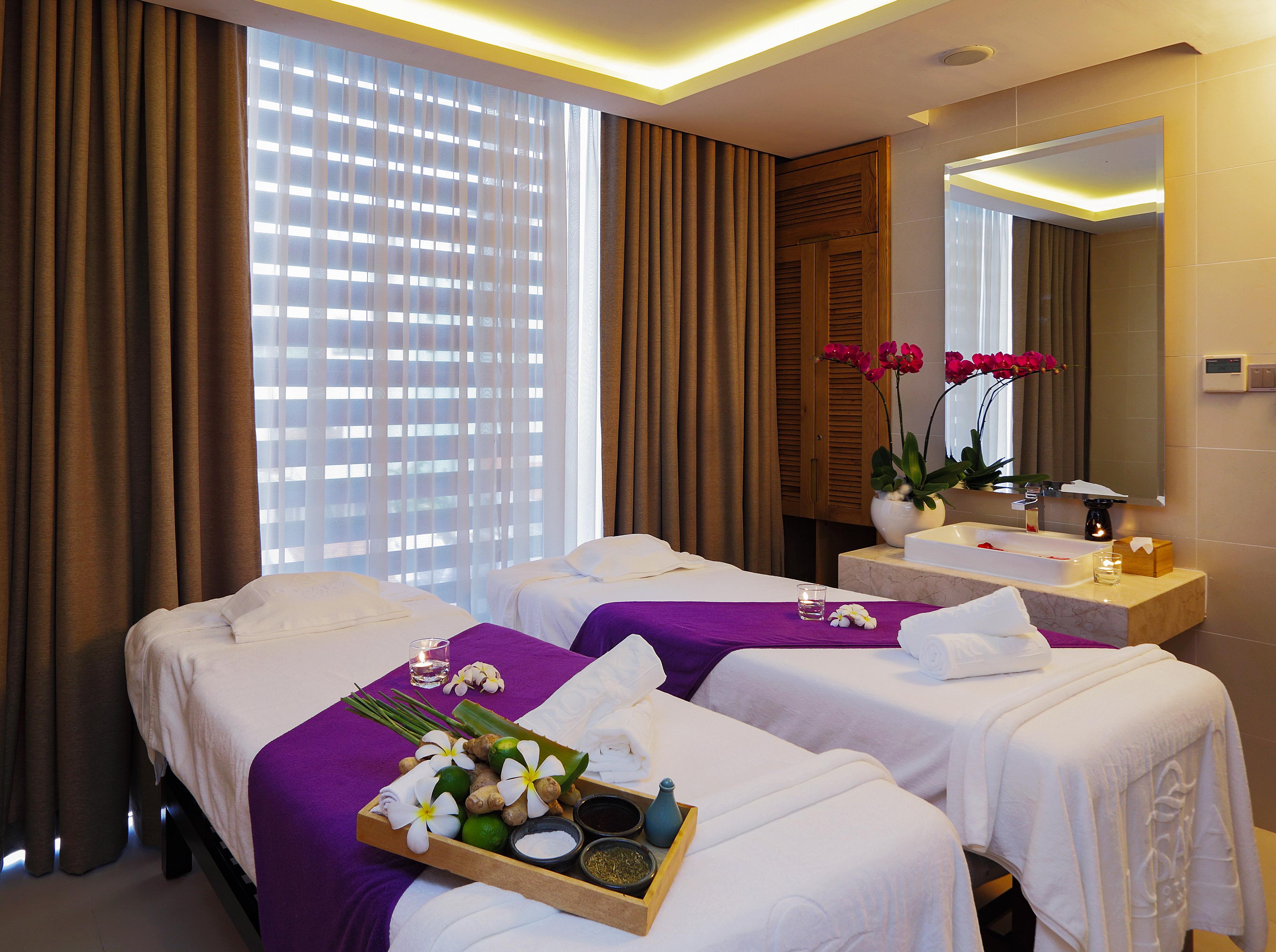 Rosaka Hotel
