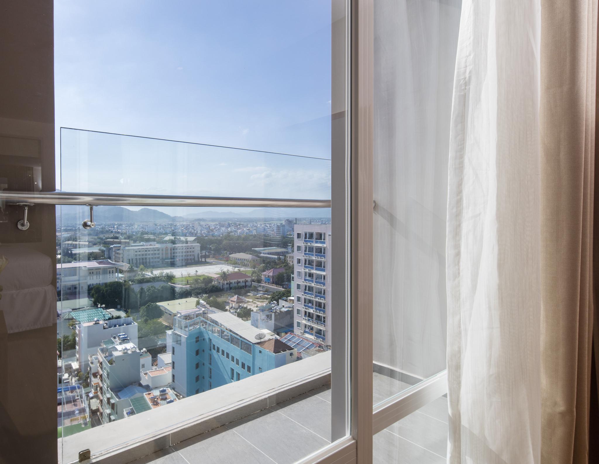 Rosaka Hotel 4*