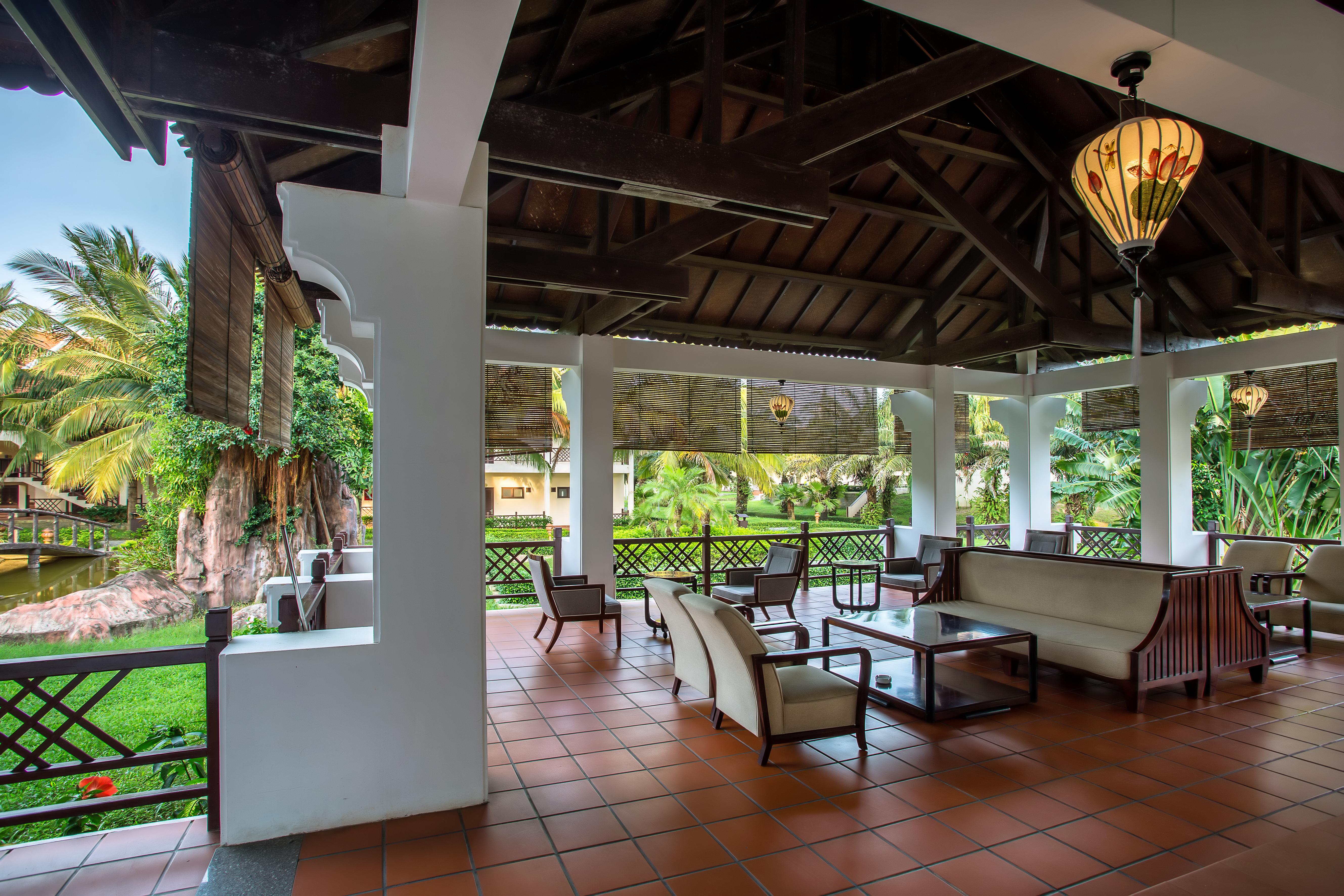 Khu nghỉ mát Tropical 4*