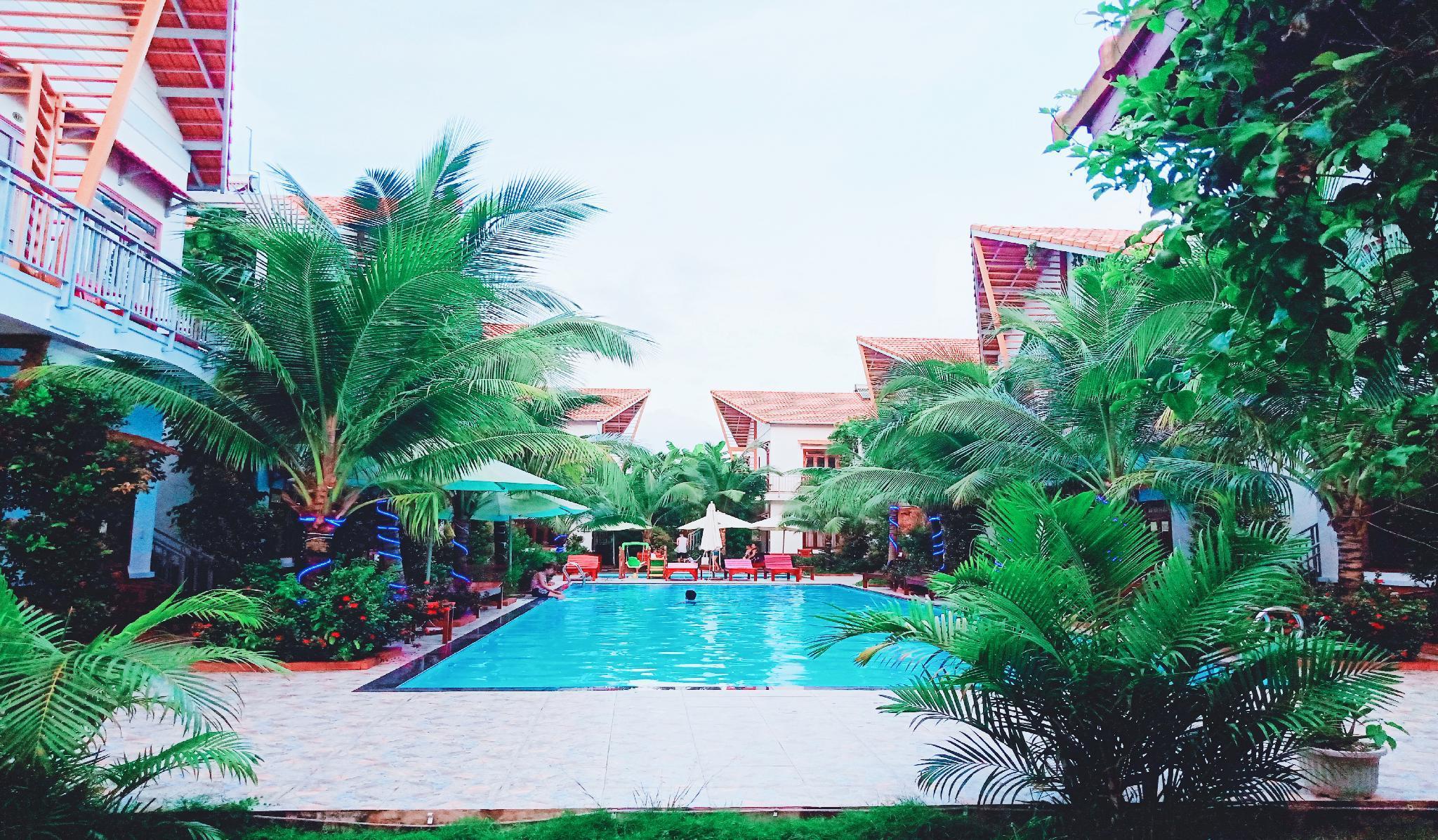 Camellia & Resort 3*