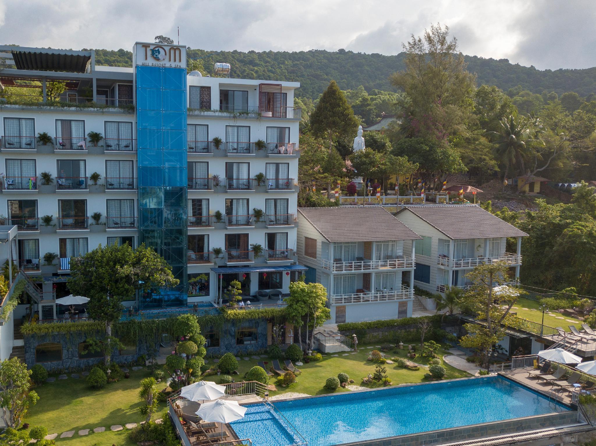 Tom Hill Boutique & Resort 4*