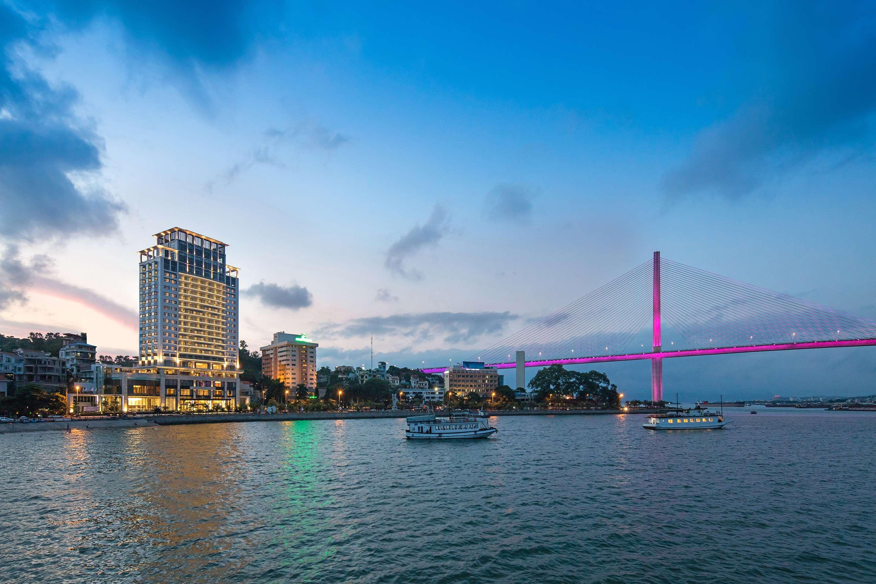 Wyndham Legend Halong Hotel Ha Long