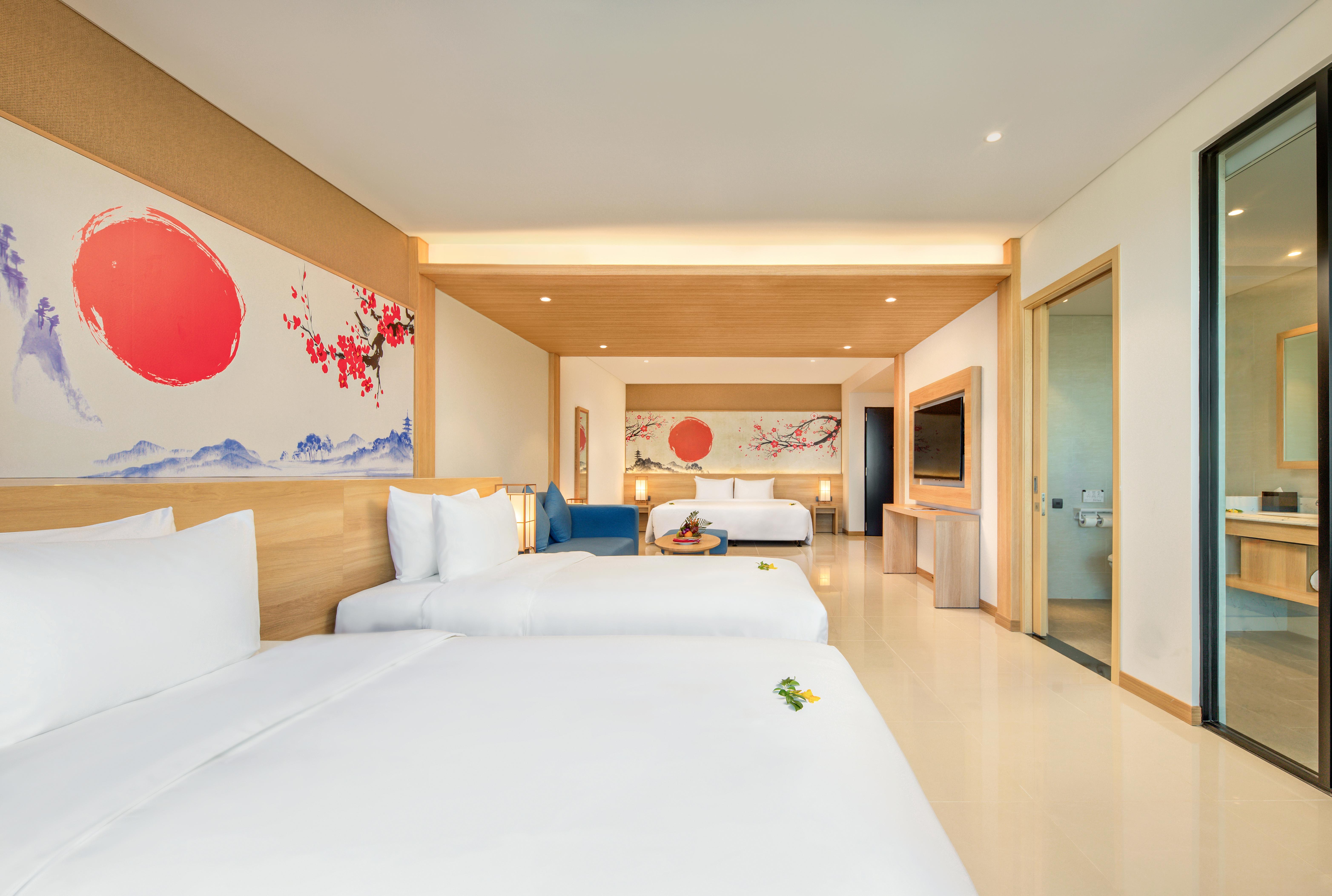 - Mikazuki Japanese Resorts&spa Resort 5*