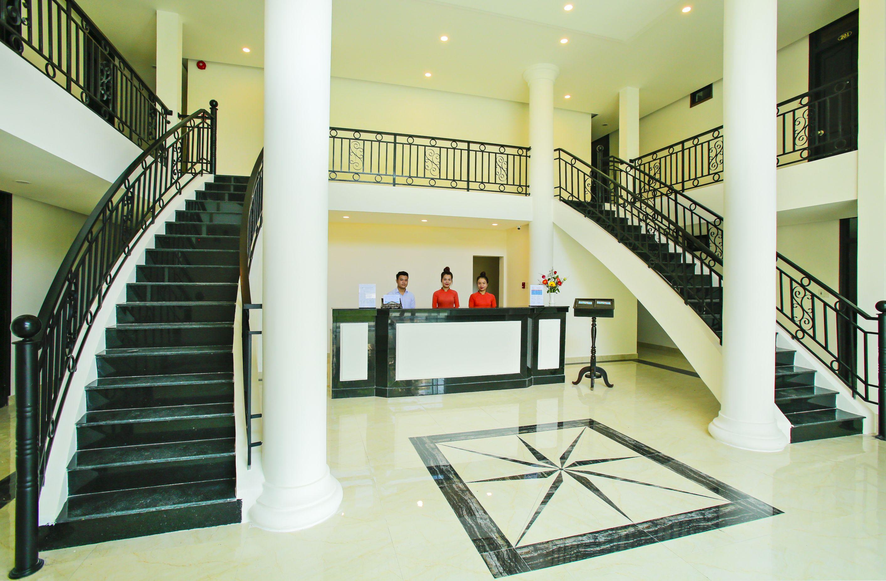Pho Hoi Riverside Khu nghỉ mát 3*