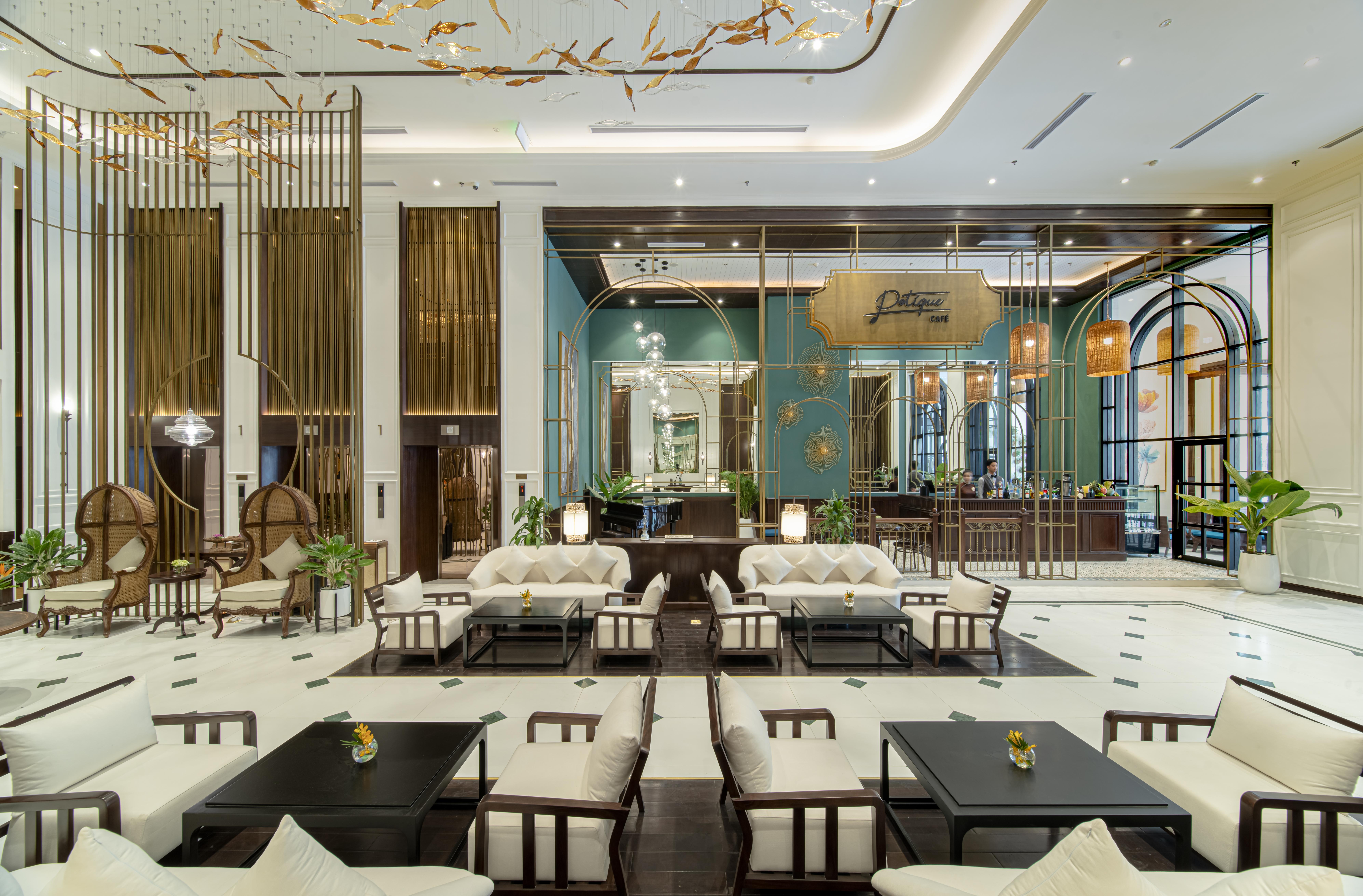 Potique Hotel 5*