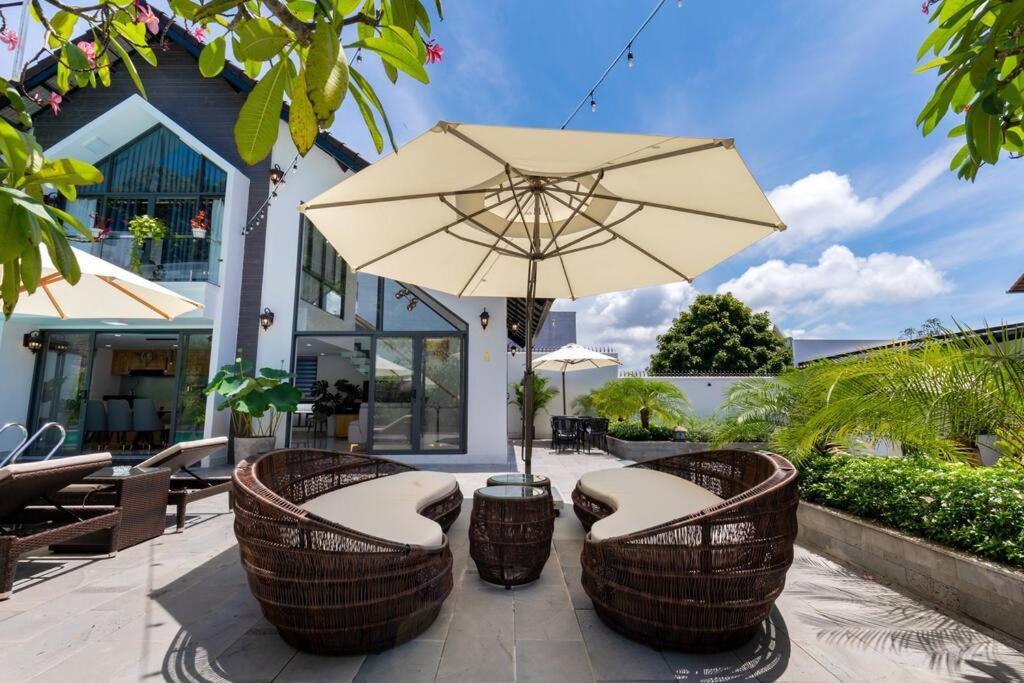 Bai Sau Vip Near Villa