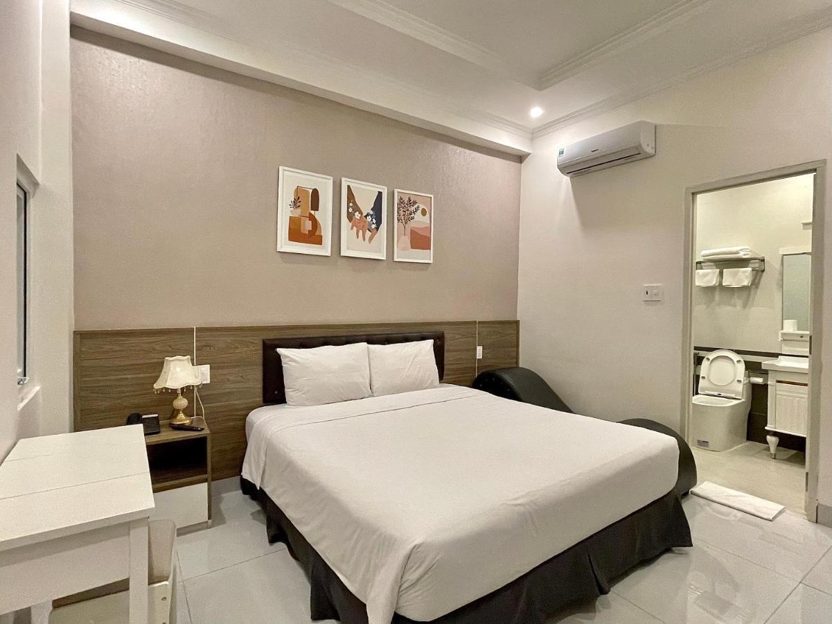 Aparthotel Amora & 3*