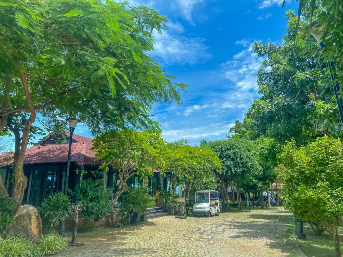 Long Channel Resort 3*