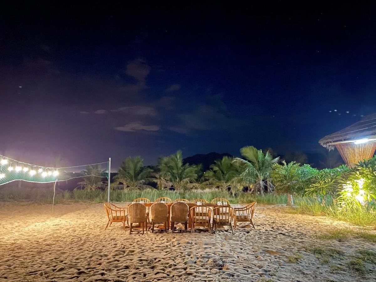 The Light Coral Island