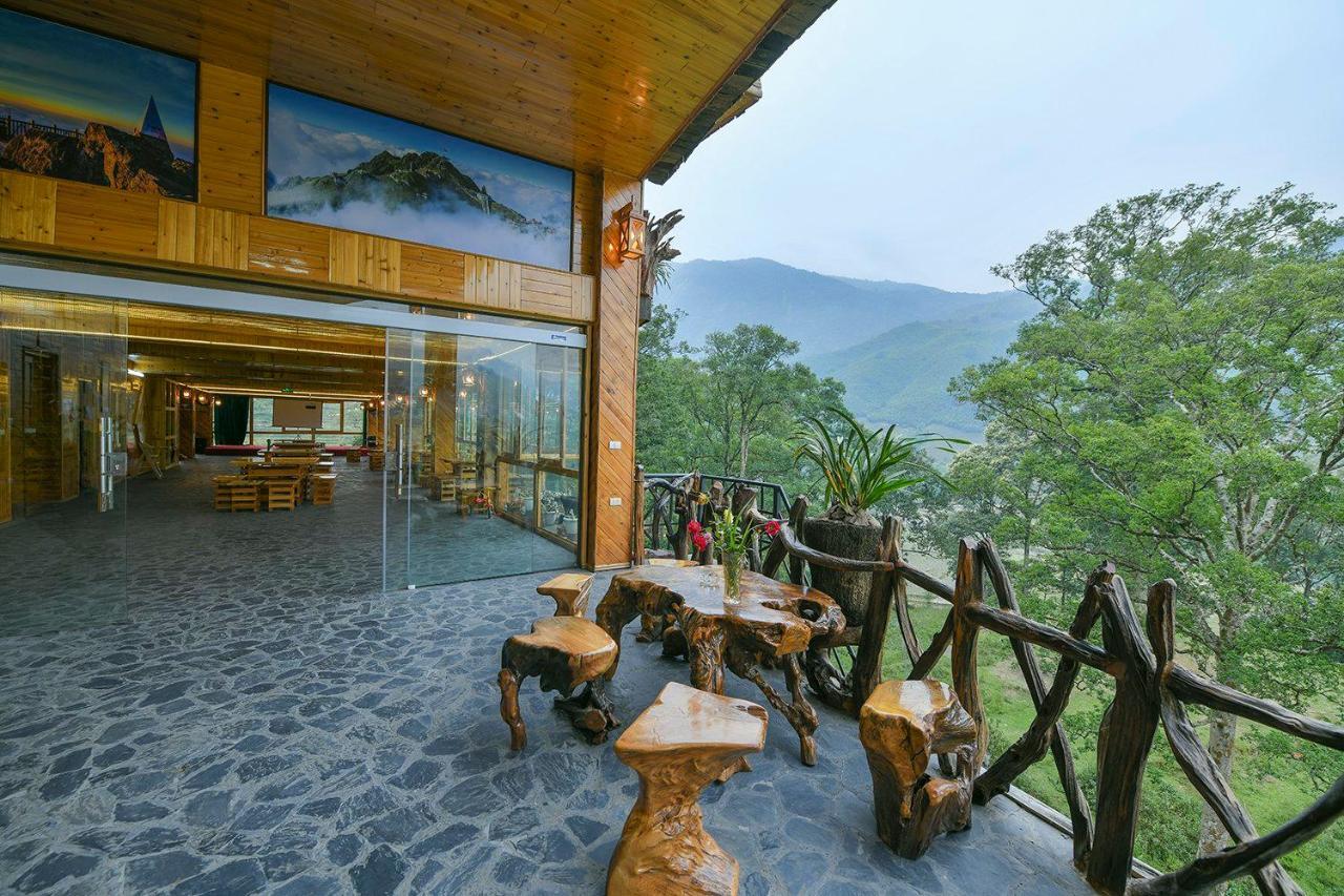 Resort Mt House 3*