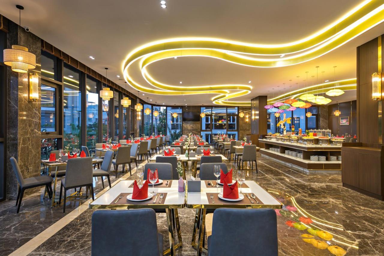 Golden Lotus Grand - Panoramic Rooftop Bar & Daily Afternoon Tea Da Nang