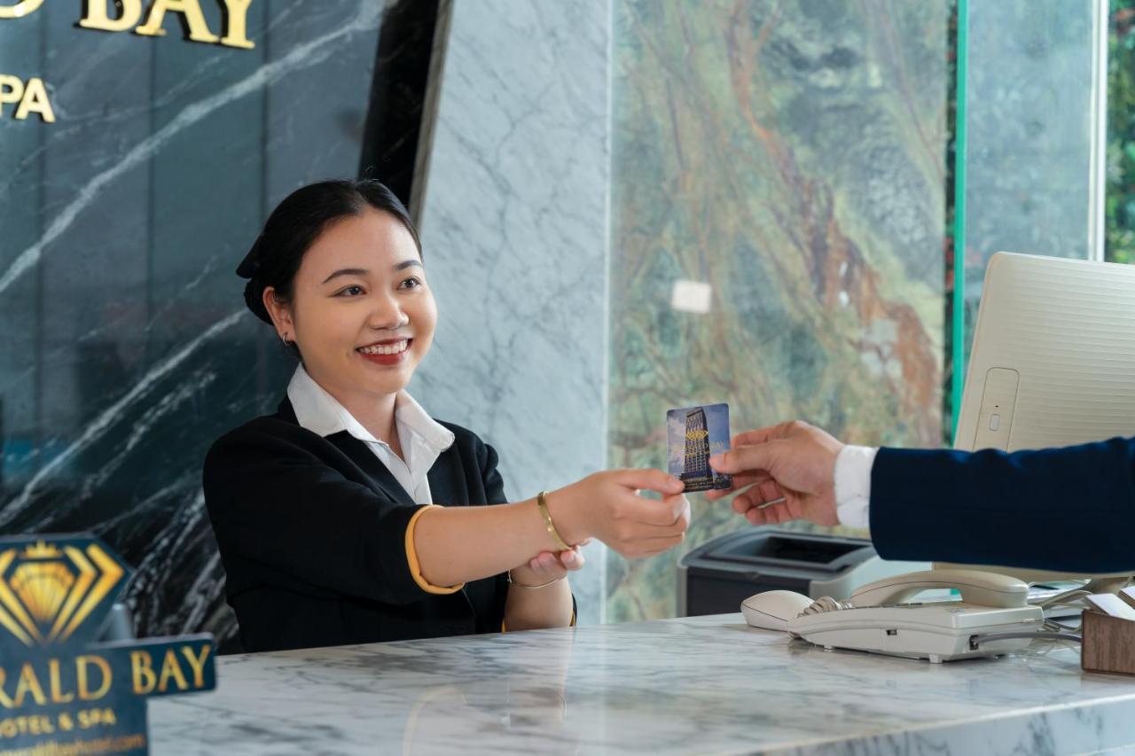 Hotel Emerald Bay &