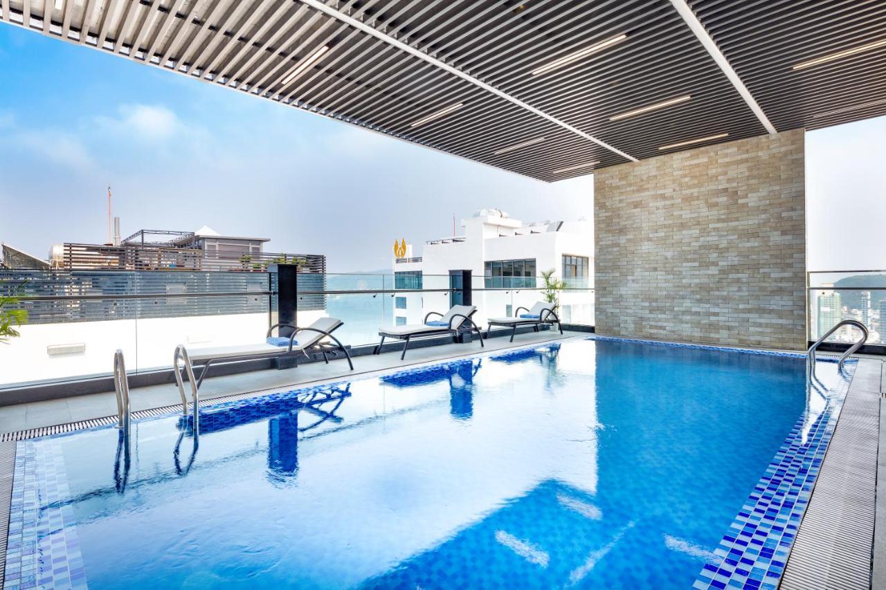 Emerald Bay & Nha Trang