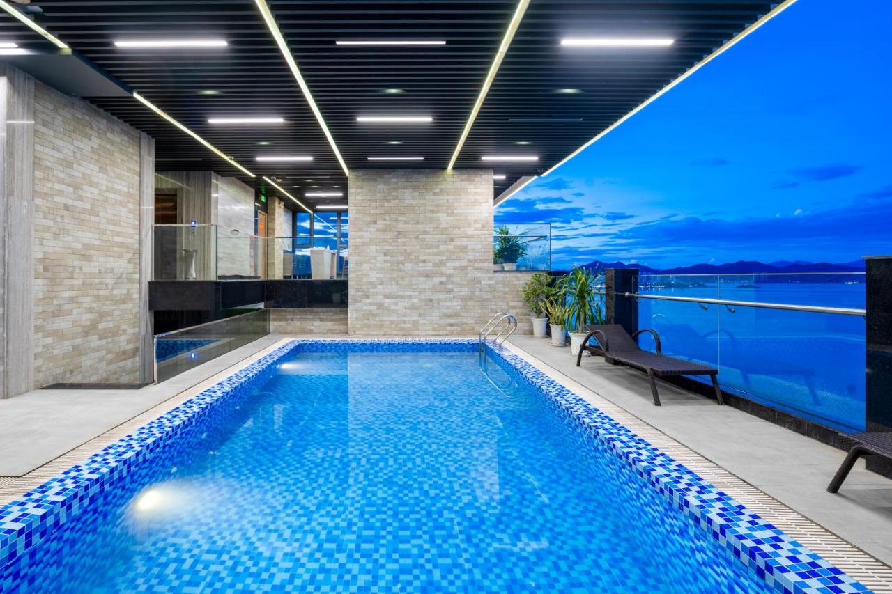 Hotel Emerald Bay & Nha Trang
