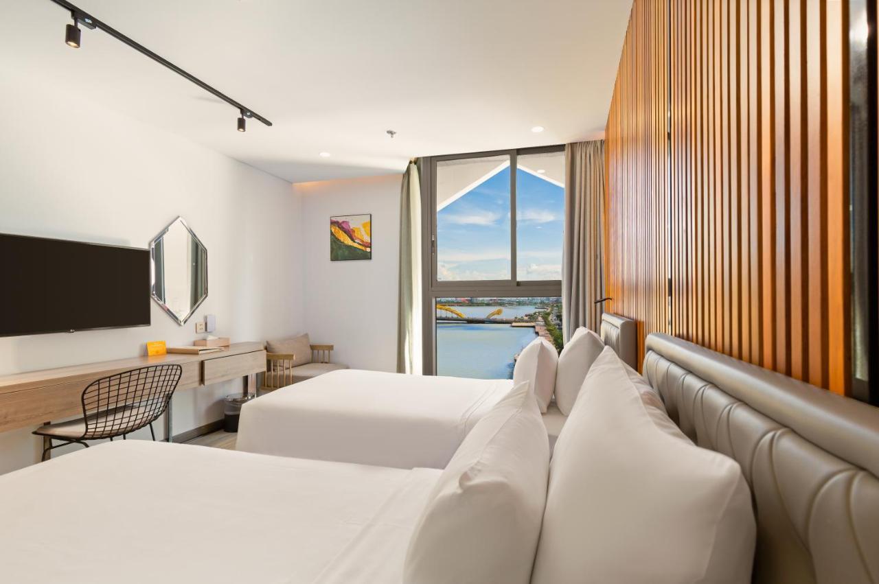 Haian Riverfront Khách sạn 4*