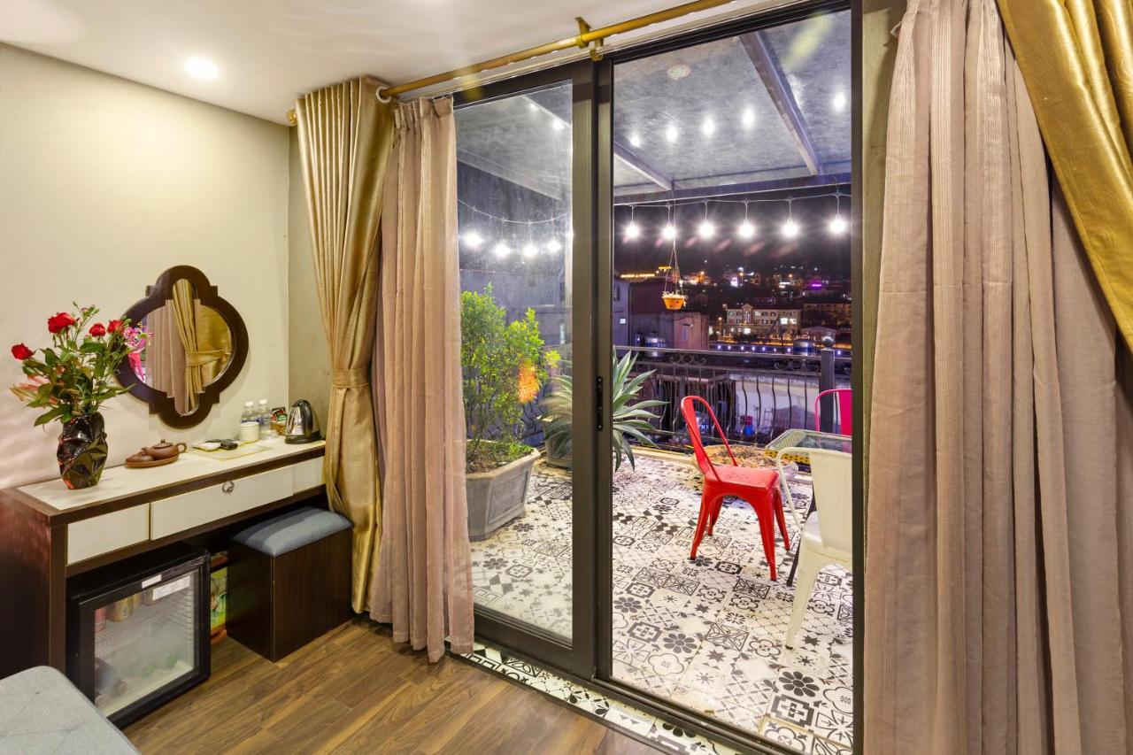 Q Hotel 3*