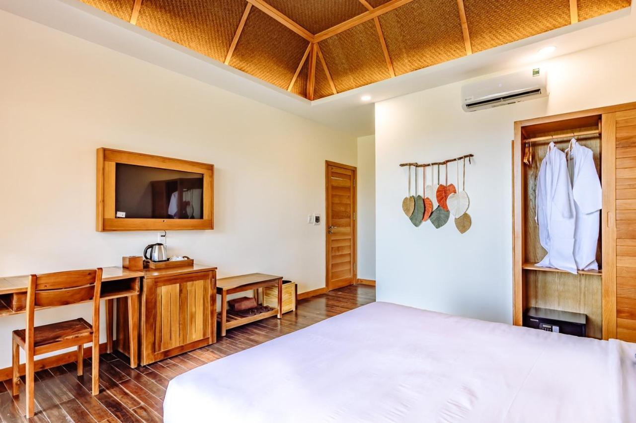 Rocks Boutique Resort 4*