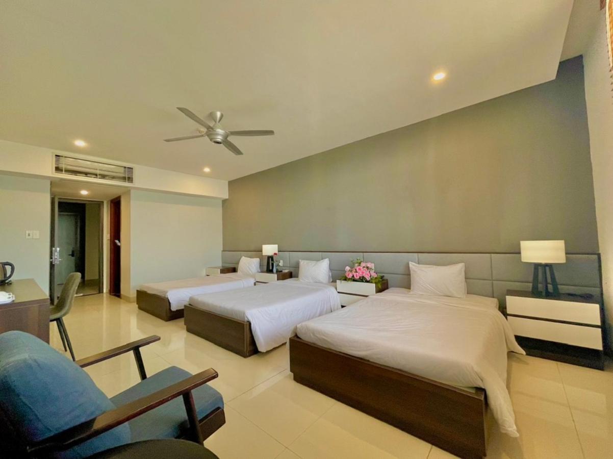 Hotel My Khe 2 Seafront 3*