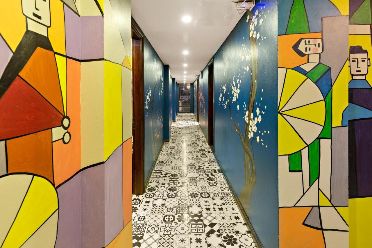 Q Hotel