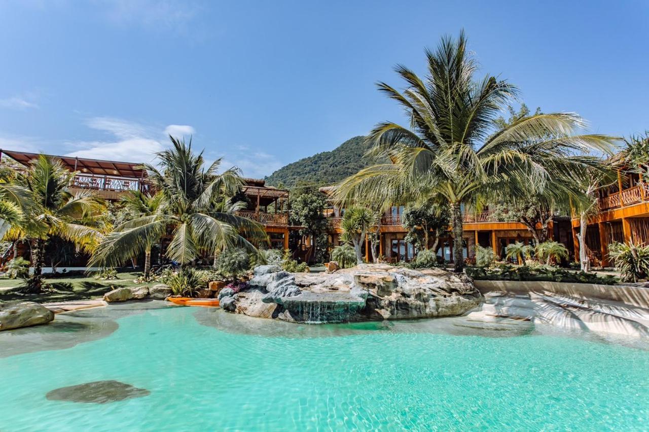 Rocks Boutique Resort 4*
