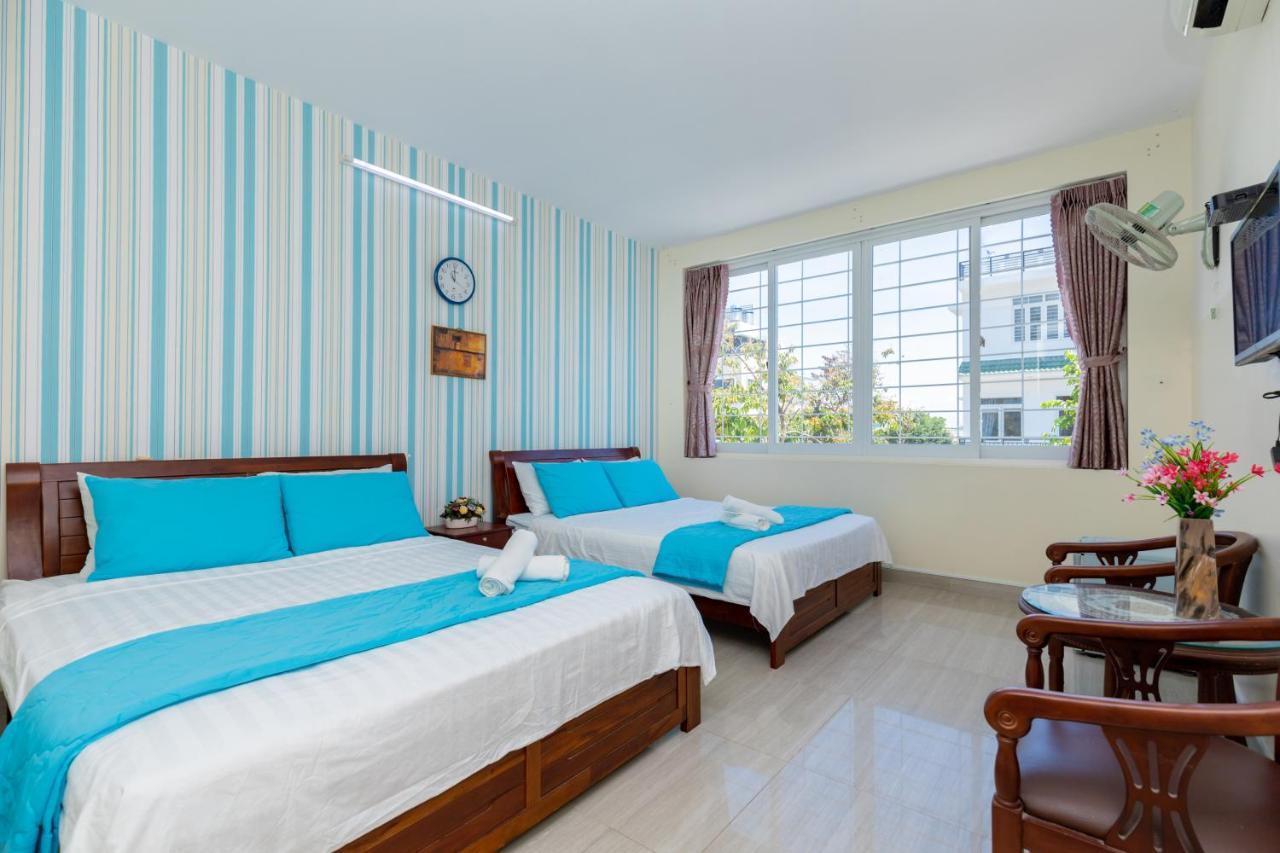Villa Huong Giang Seaside Villa, *