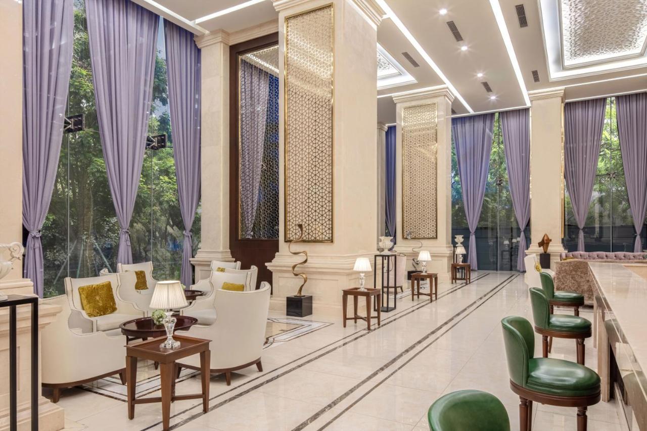 Khách sạn Melia Vinpearl Riverfront 5*