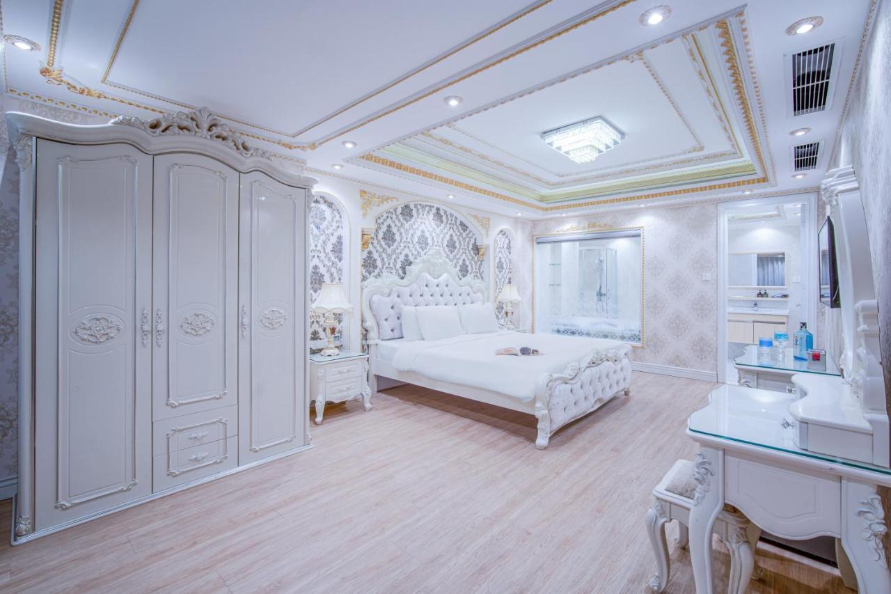 Hotel Royal By Thg Đà Nẵng