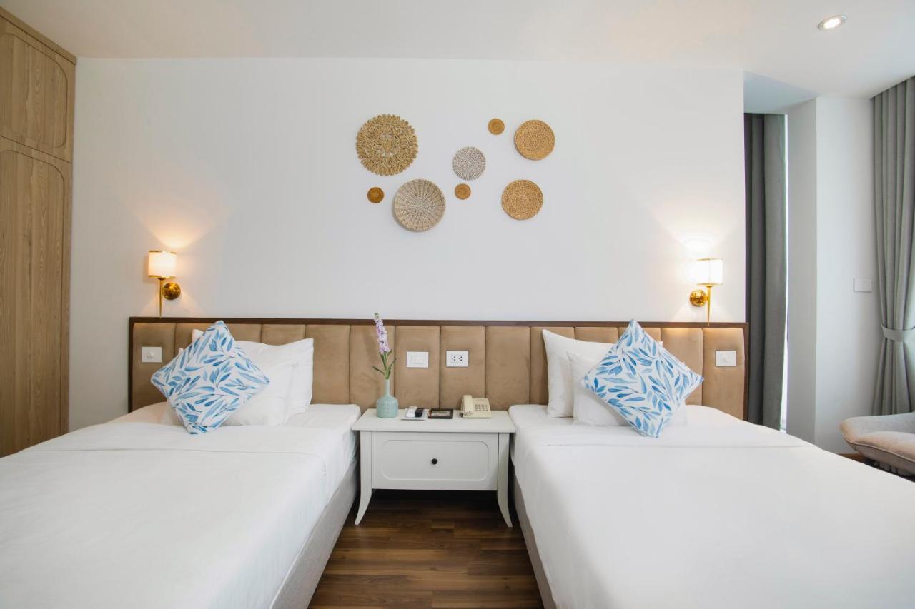 Western Hotel 4*