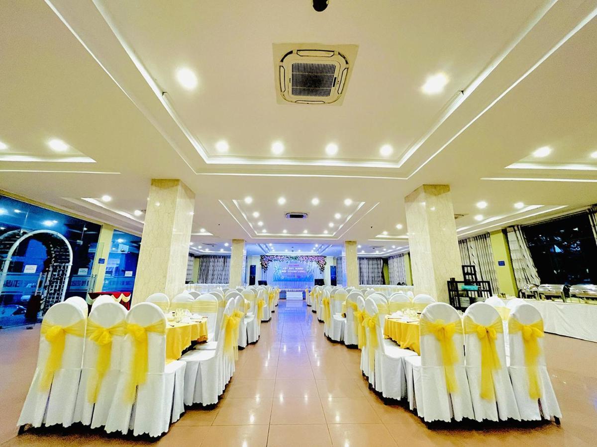 My Khe 2 Seafront Hotel Da Nang