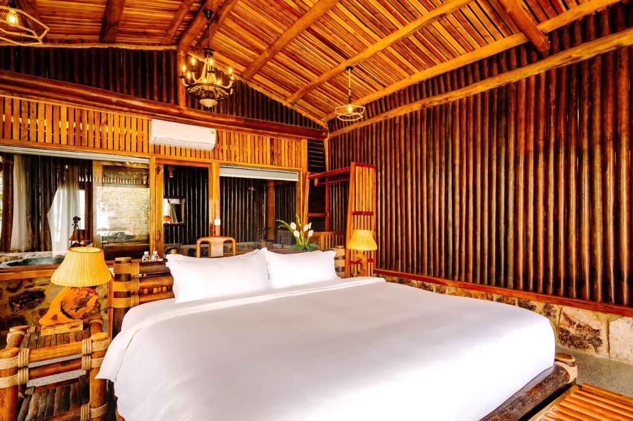 Ocean Bay & Resort