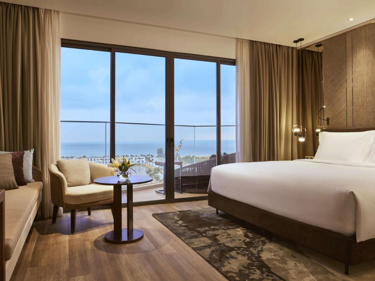 Moevenpick & Residences 5*