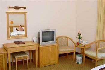 Hotel Golden Halong 4*